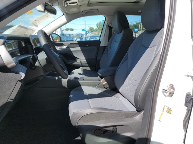2025 Volkswagen Tiguan SE photo 4
