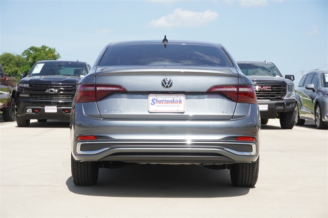 2024 Volkswagen Jetta 1.5T SEL photo 3