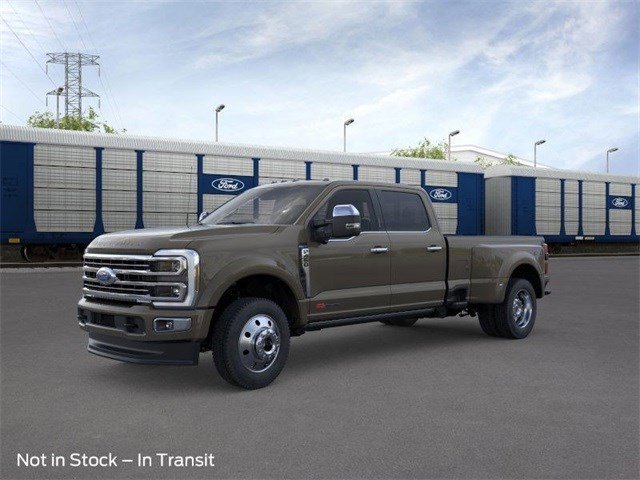 2026 Ford F-450 Super Duty Platinum's photo