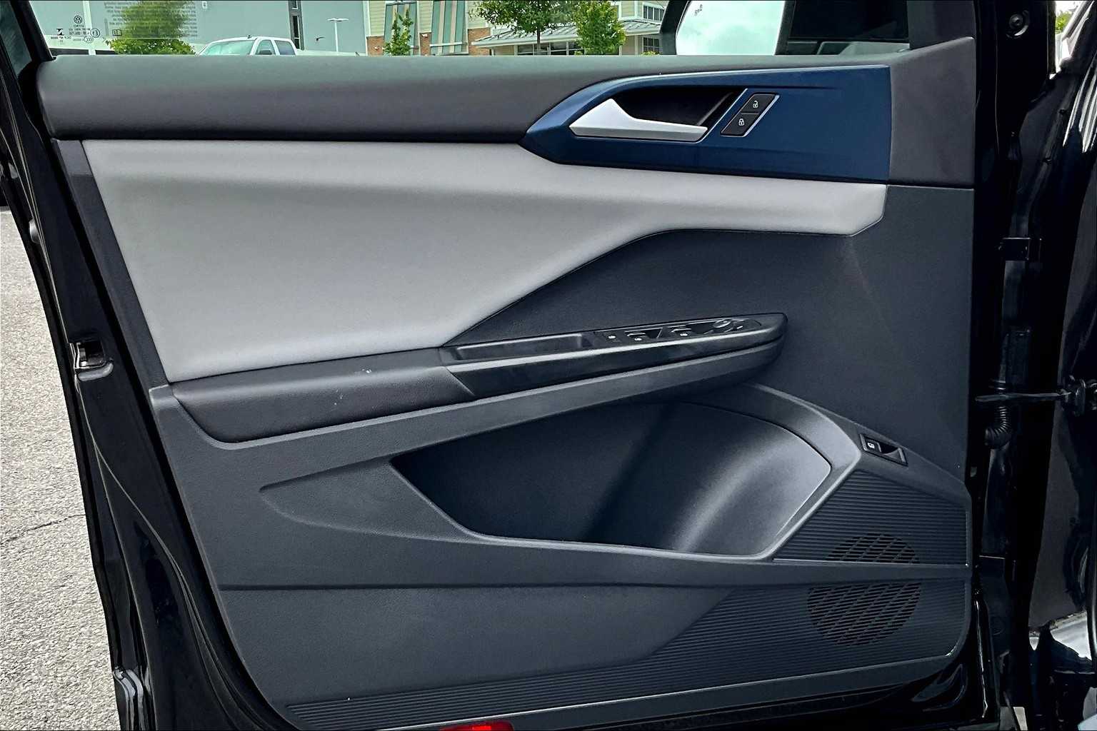 2022 Volkswagen Taos SE photo 17