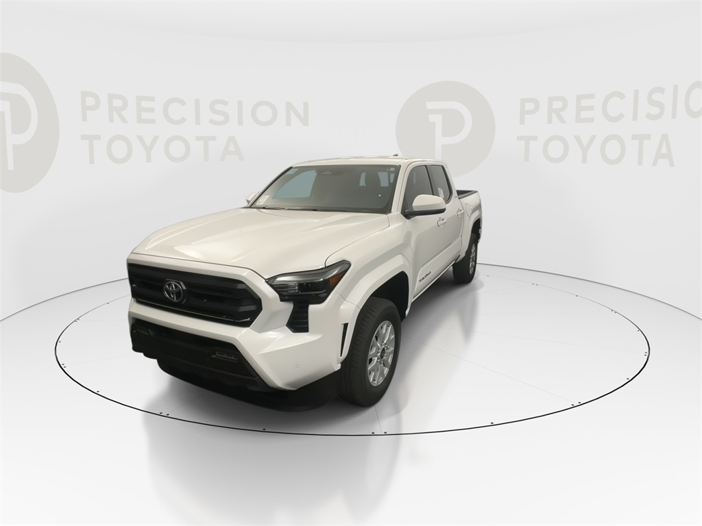 2025 Toyota Tacoma SR5 photo 5