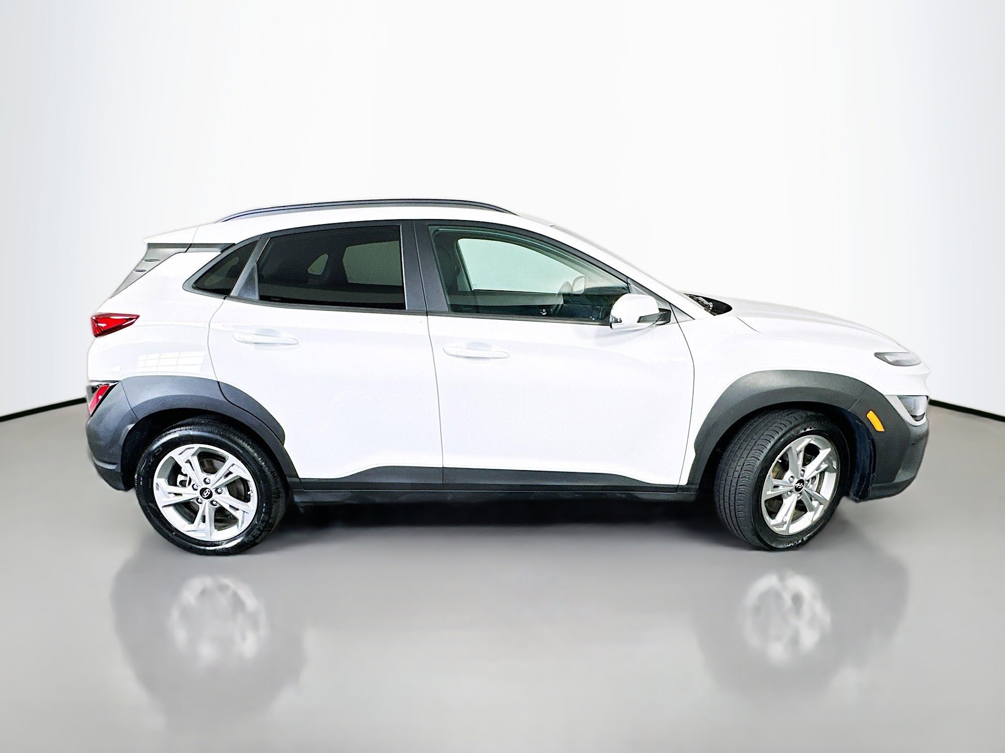 2023 Hyundai Kona SEL N Line photo 5