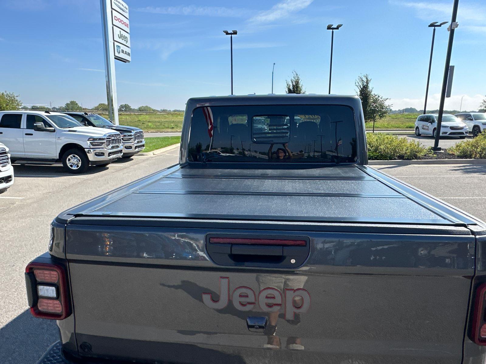 2021 Jeep Gladiator Mojave photo 4