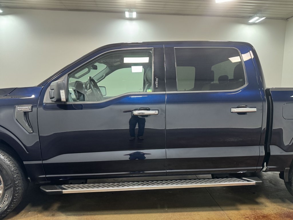 2021 Ford F-150 XLT photo 32