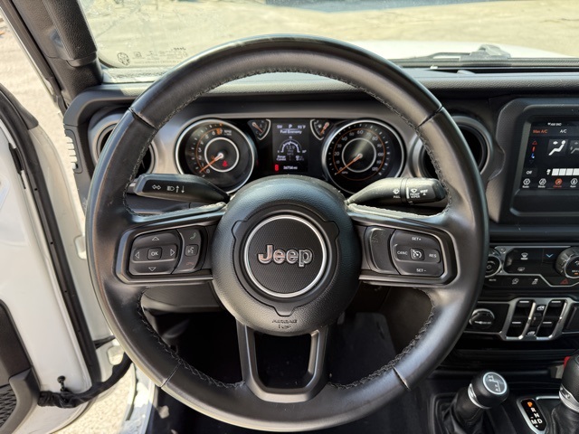 2022 Jeep Gladiator Willys photo 14