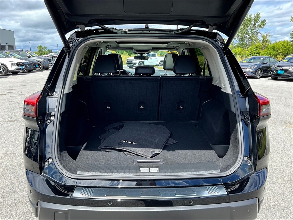 2024 Nissan Rogue SV photo 32