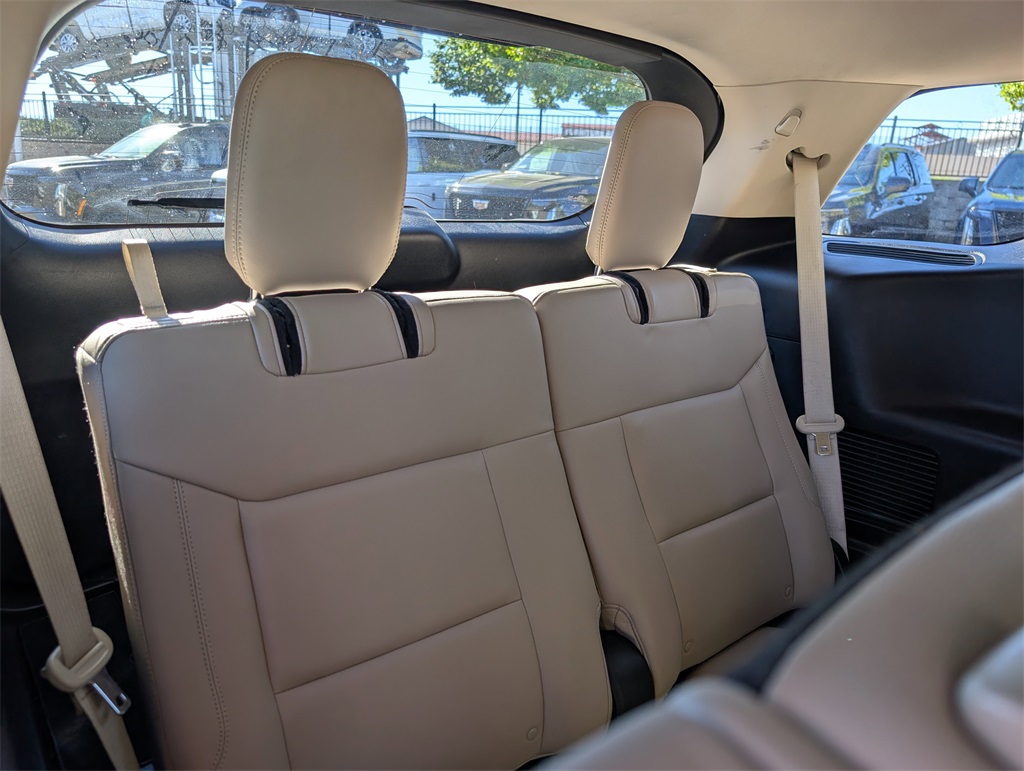 2020 Ford Explorer XLT photo 19