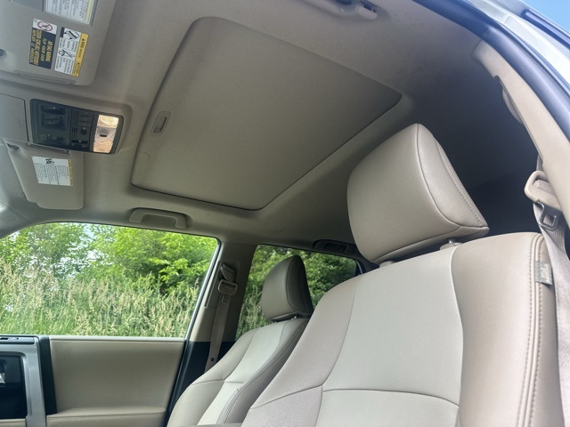 2022 Toyota 4Runner SR5 Premium photo 13
