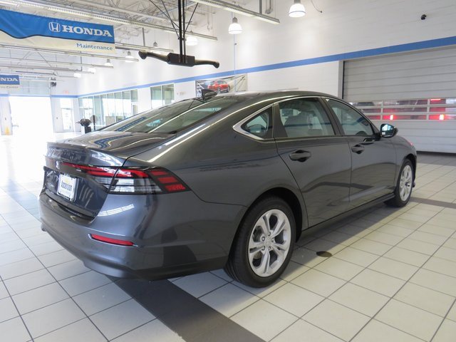 2025 Honda Accord LX photo 2