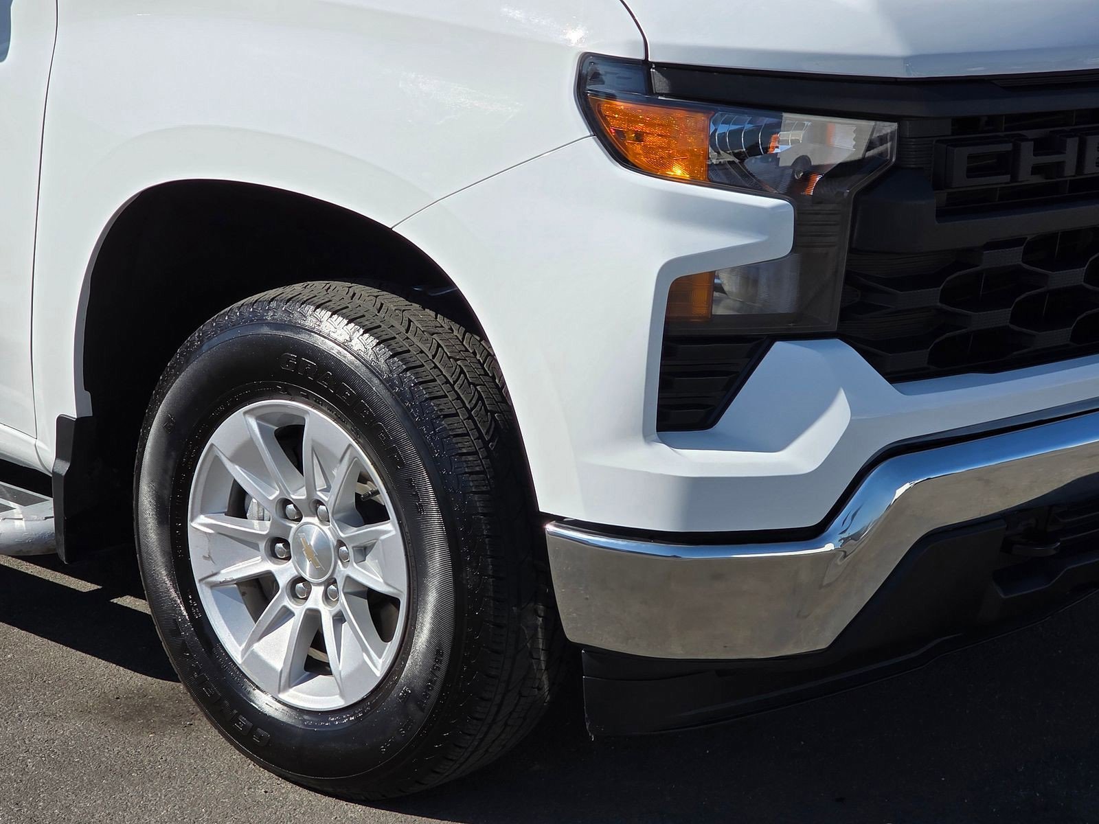 2024 Chevrolet Silverado 1500 photo 4