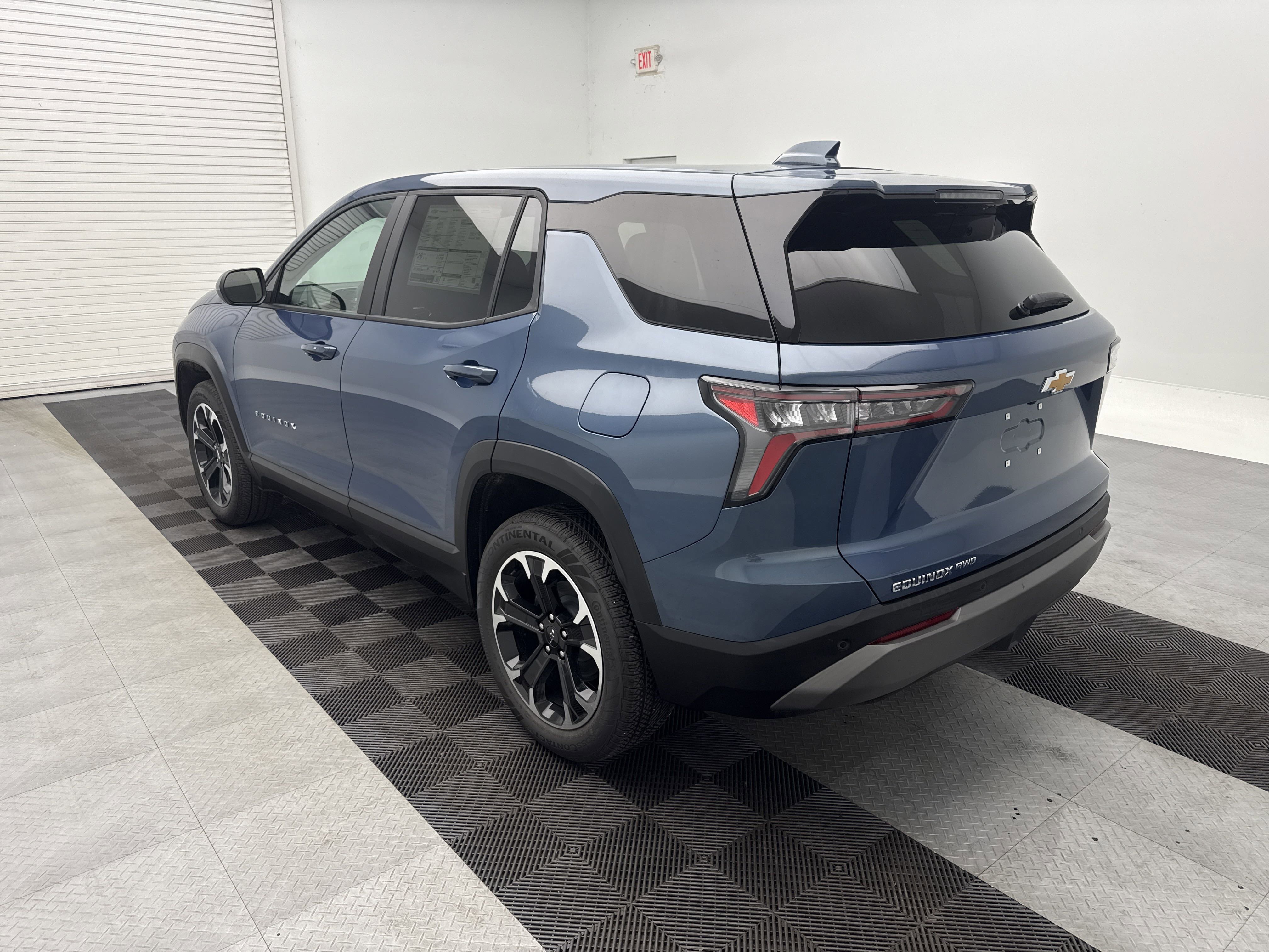 2026 Chevrolet Equinox LT photo 4