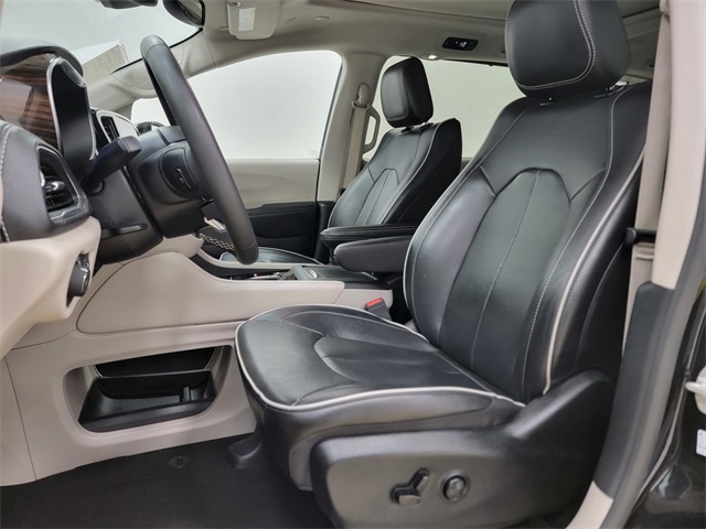 2024 Chrysler Pacifica Limited photo 14