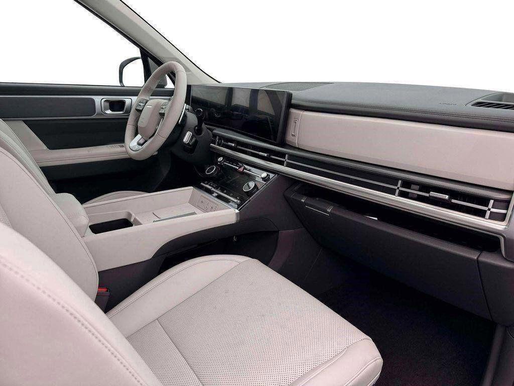 2026 Hyundai Santa Fe SEL photo 14