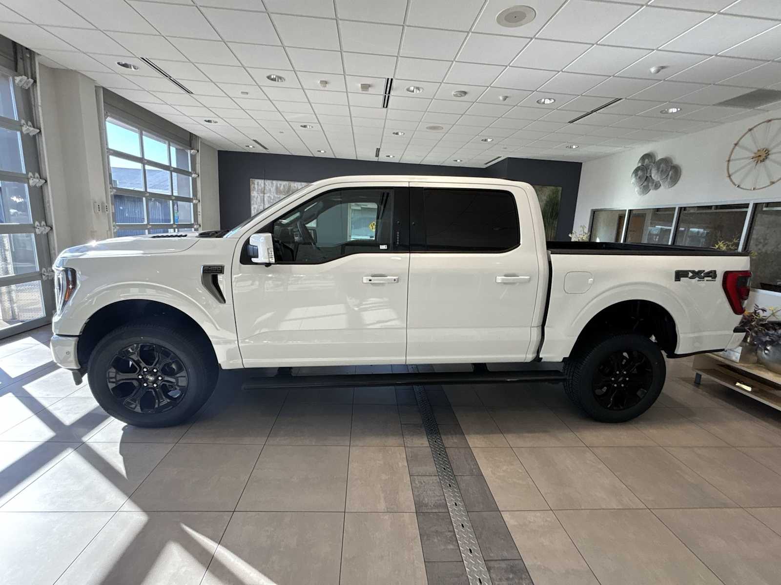 2022 Ford F-150 Platinum photo 6