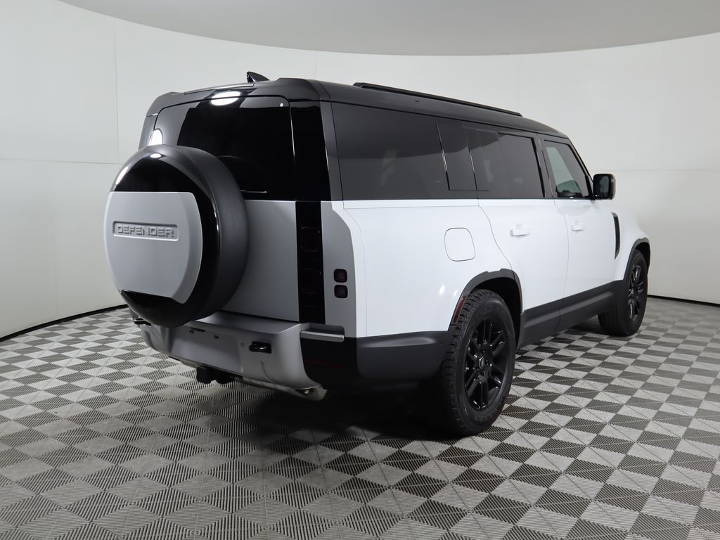 2025 Land Rover Defender 130 S photo 5