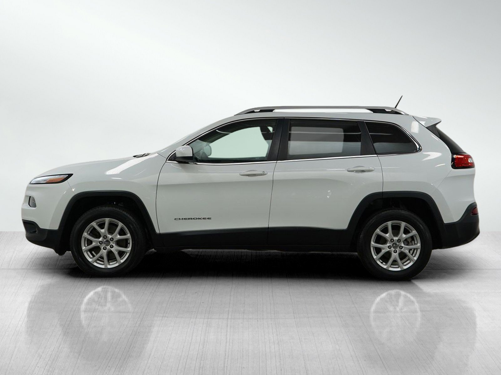 Used 2015 Jeep Cherokee North with VIN 1C4PJLCB1FW607332 for sale in Minneapolis, Minnesota