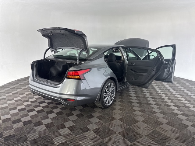 2024 Nissan Altima 2.5 SL photo 10