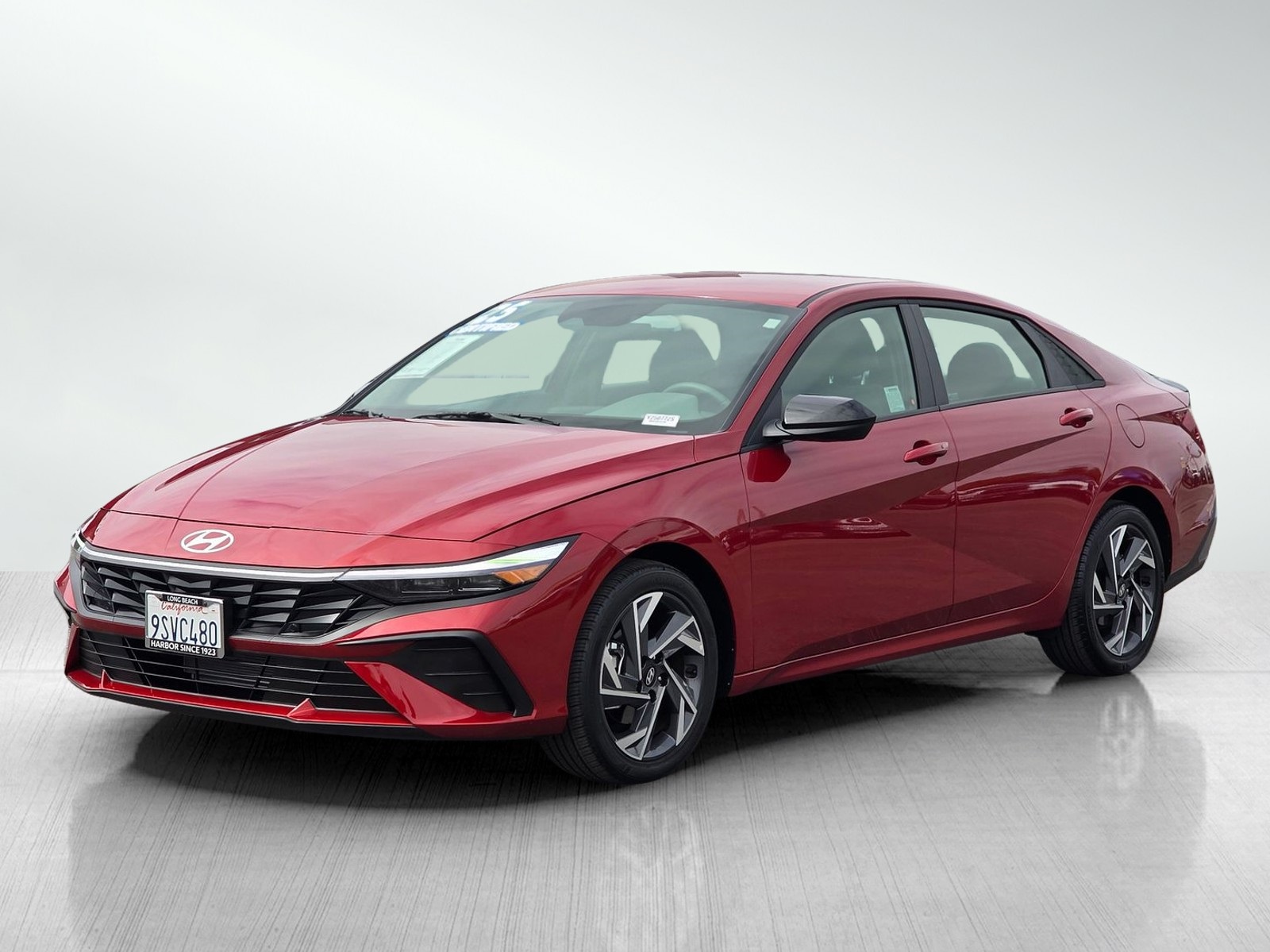 2025 Hyundai Elantra SEL Sport photo 3