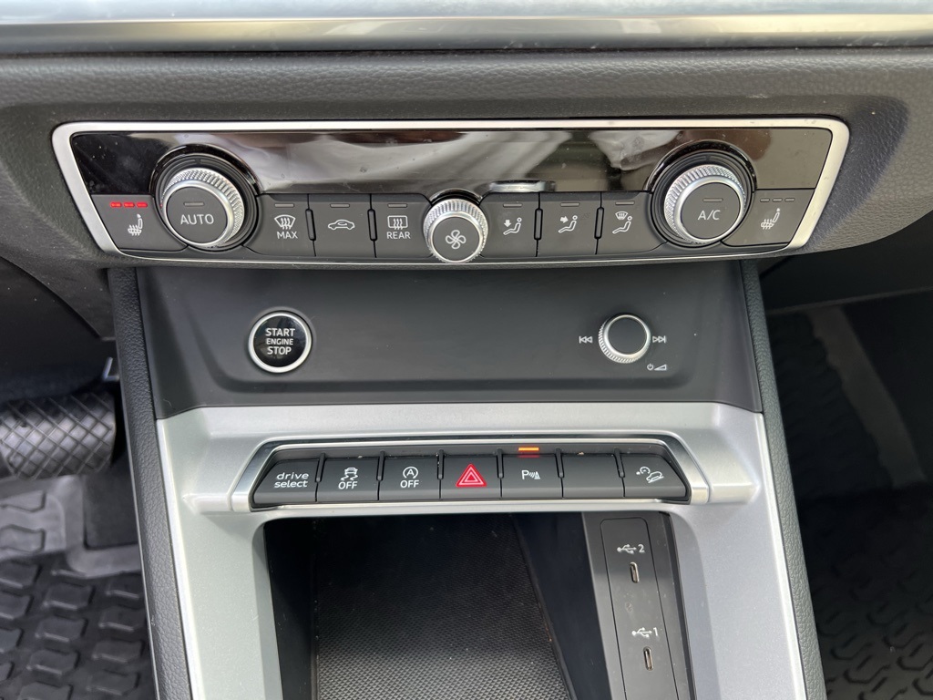 2022 Audi Q3 Premium Plus S line photo 18