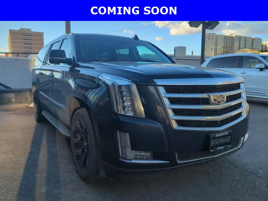 2019 Cadillac Escalade ESV Luxury's photo