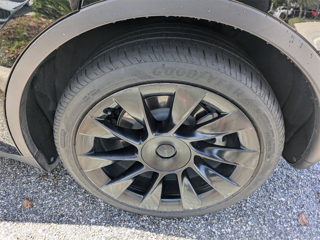 2022 Tesla Model Y Long Range photo 18