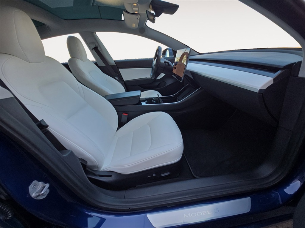 2018 Tesla Model 3 Long Range photo 14