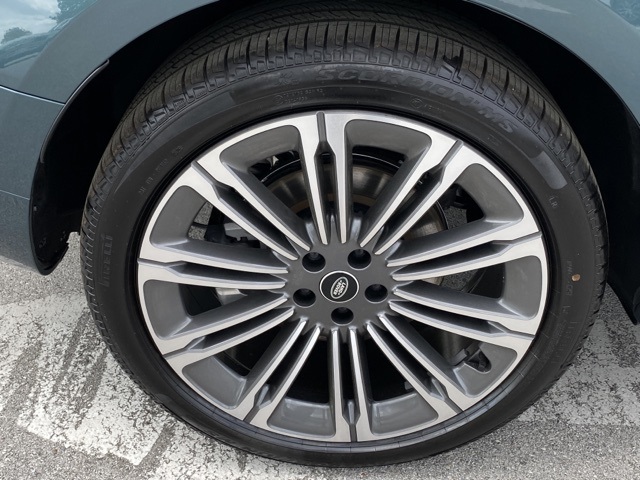 2025 Land Rover Range Rover Sport SE photo 23