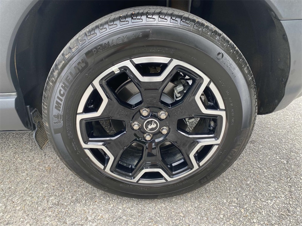 2025 Ford Bronco Sport Outer Banks photo 6