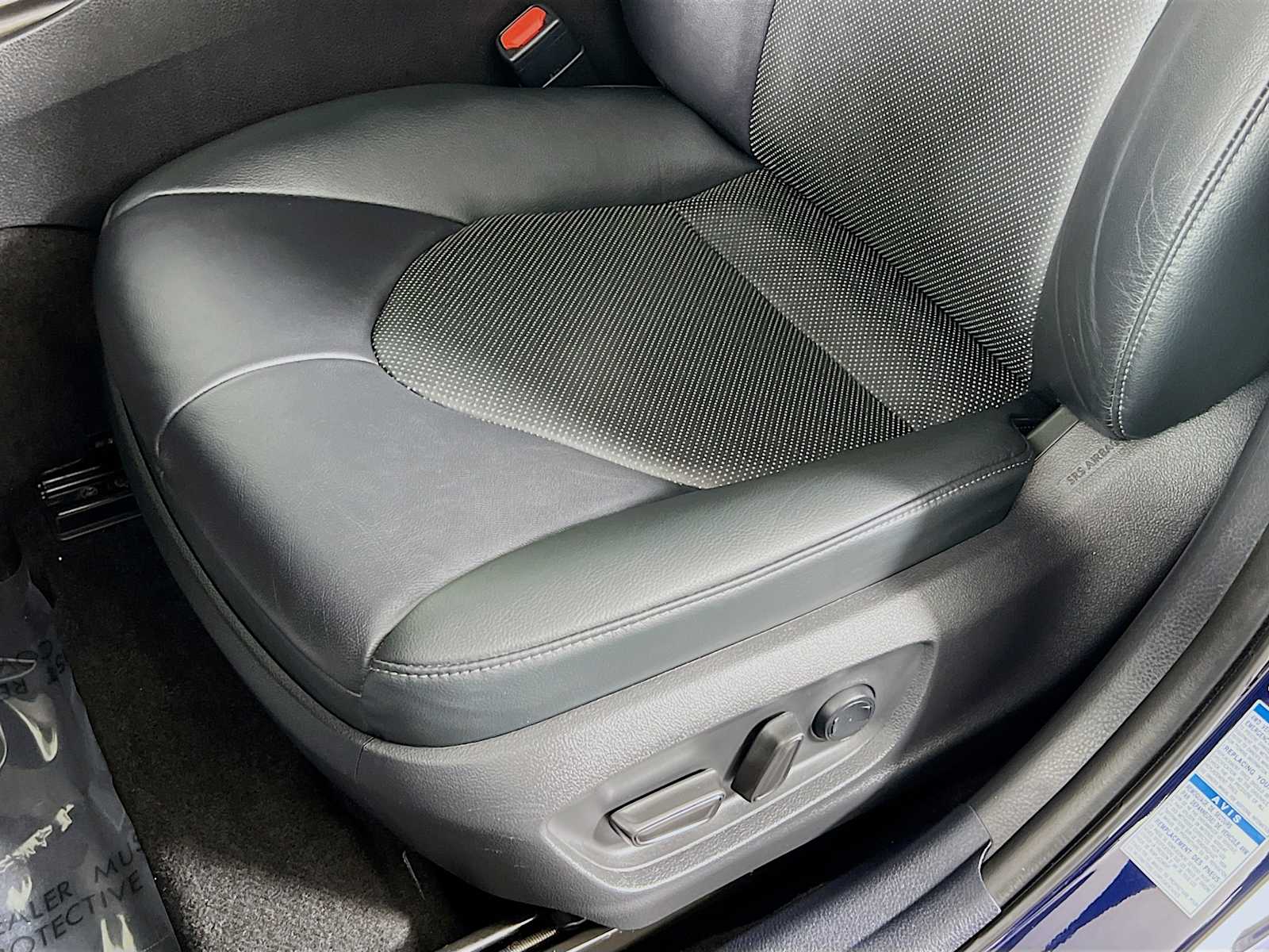 2022 Toyota Camry XLE photo 18