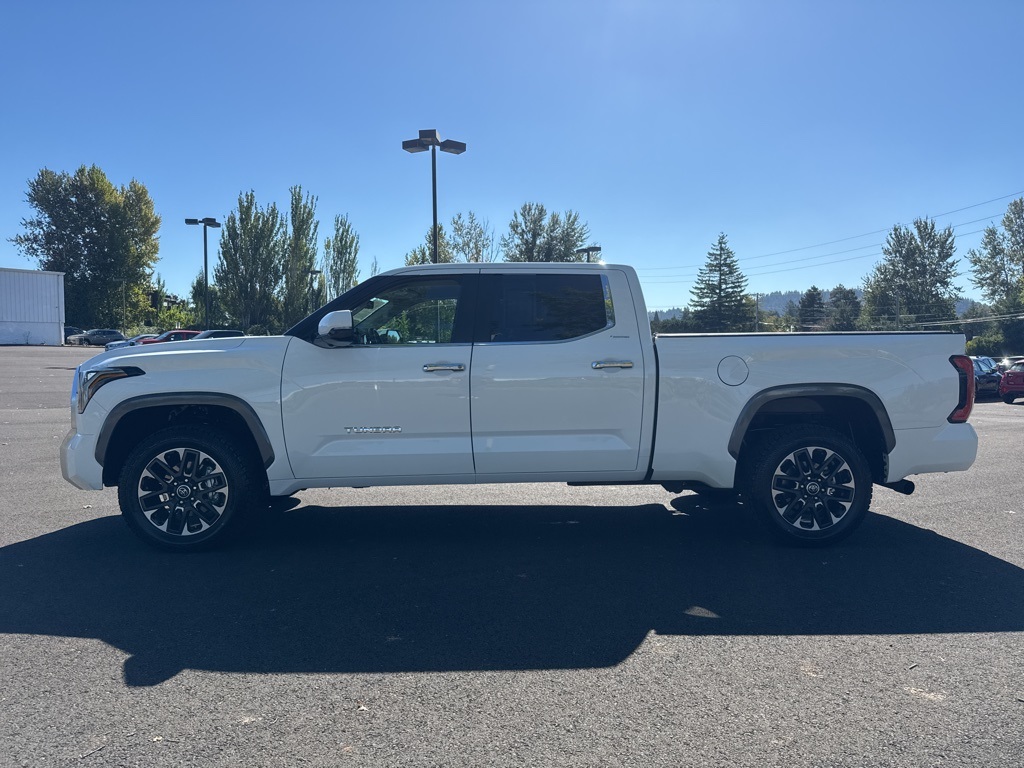 2024 Toyota Tundra Limited photo 3