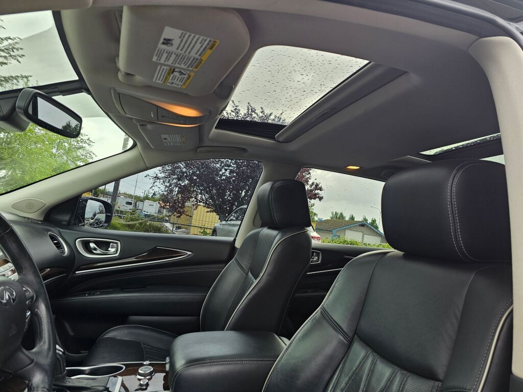 2017 Infiniti QX60 Luxe photo 26