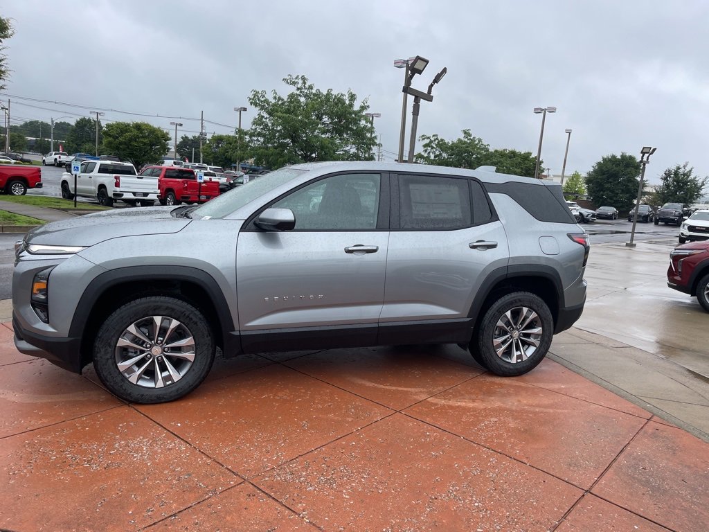 2025 Chevrolet Equinox LT photo 5