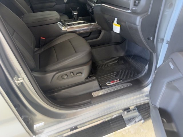 2025 Chevrolet Silverado 1500 LTZ photo 40