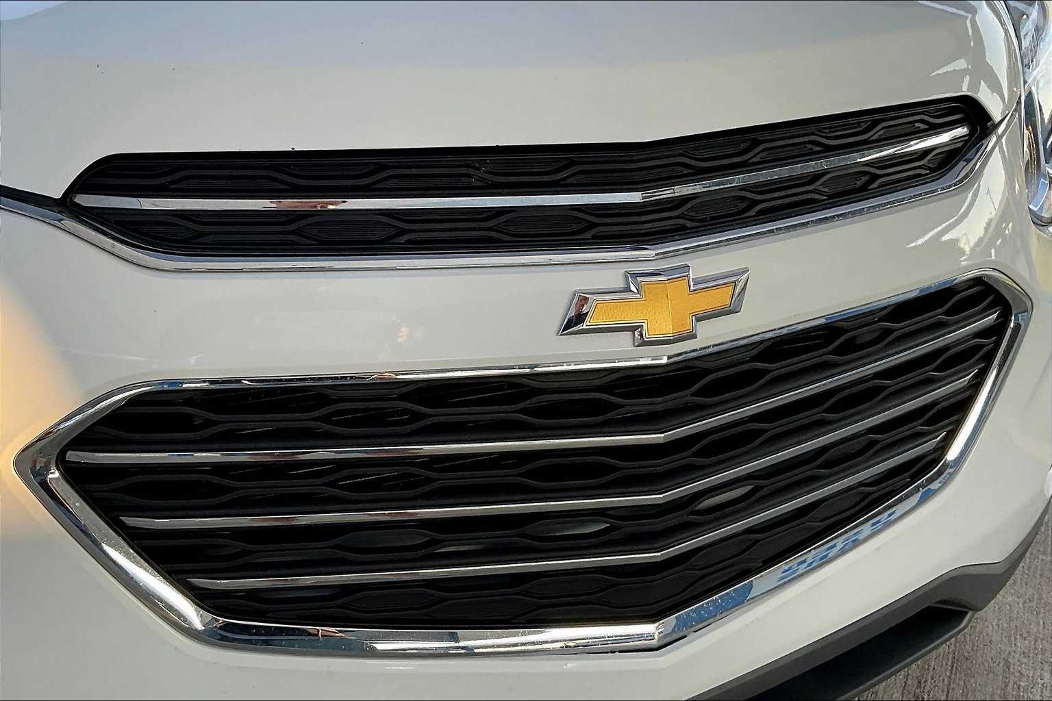 2017 Chevrolet Equinox LT photo 29