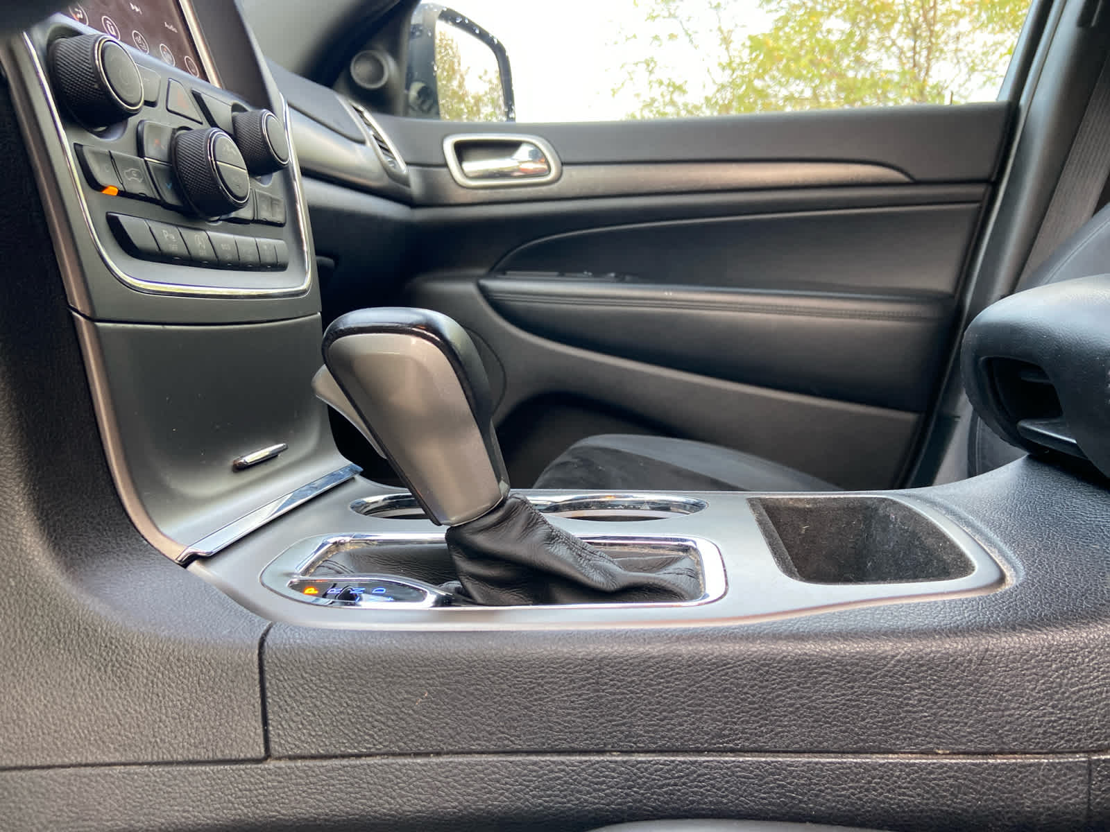 2018 Jeep Grand Cherokee Laredo E photo 14