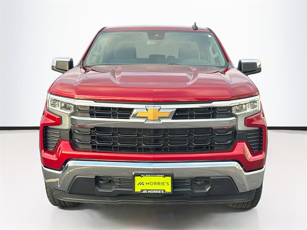 2023 Chevrolet Silverado 1500 LT photo 2