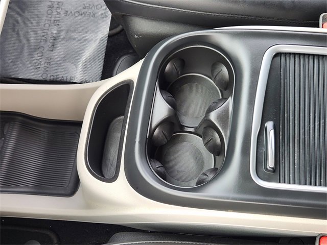 2024 Chrysler Pacifica Touring L photo 14