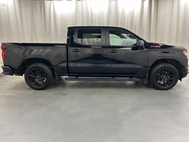 2022 Chevrolet Silverado 1500 RST photo 4