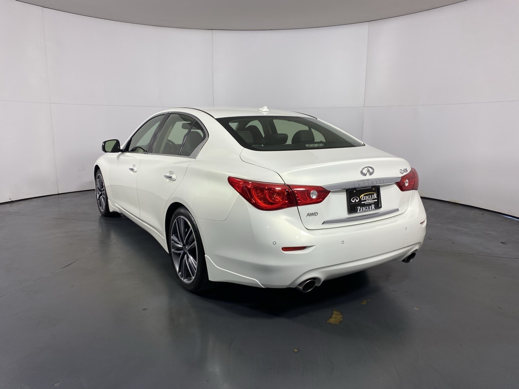 2014 Infiniti Q50 Hybrid Sport photo 3