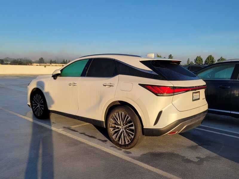 2023 Lexus RX 350 Premium photo 3