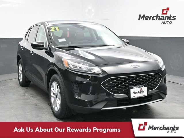 2021 Ford Escape SE's photo