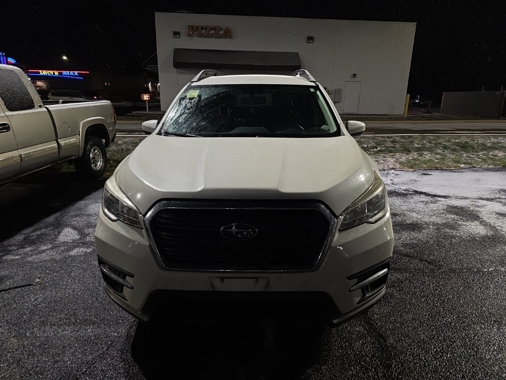 2019 Subaru Ascent Premium's photo