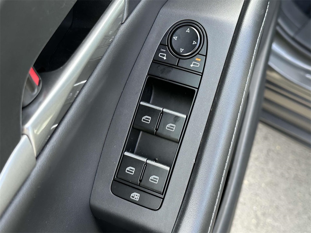 2022 Mazda CX-30 2.5 Select photo 27
