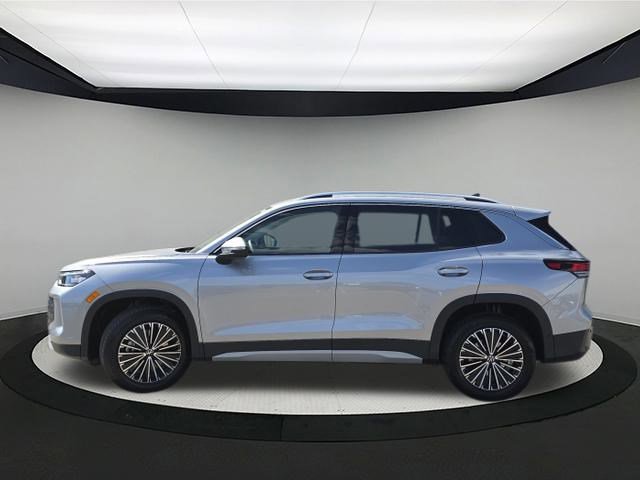 2025 Volkswagen Tiguan S photo 3