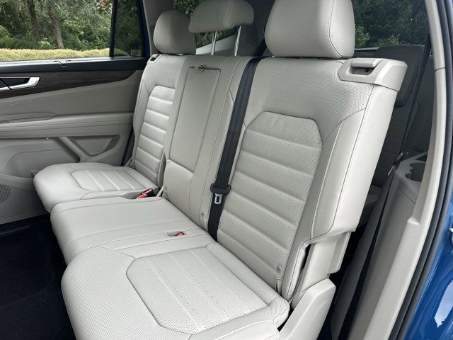 2026 Volkswagen Atlas SEL photo 14