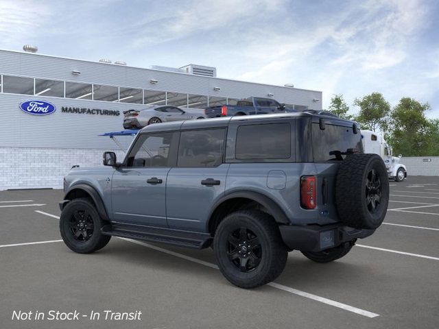 2025 Ford Bronco Outer Banks photo 3