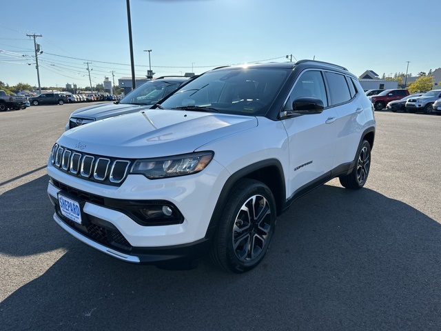 2022 Jeep Compass Limited photo 3