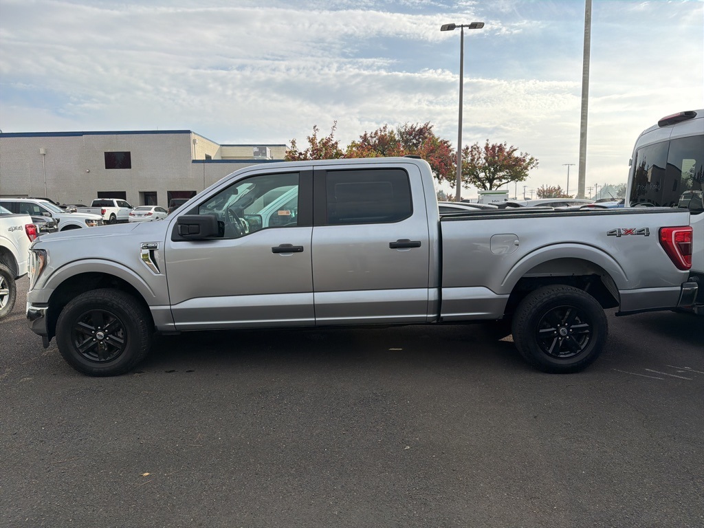 2023 Ford F-150 XLT photo 2