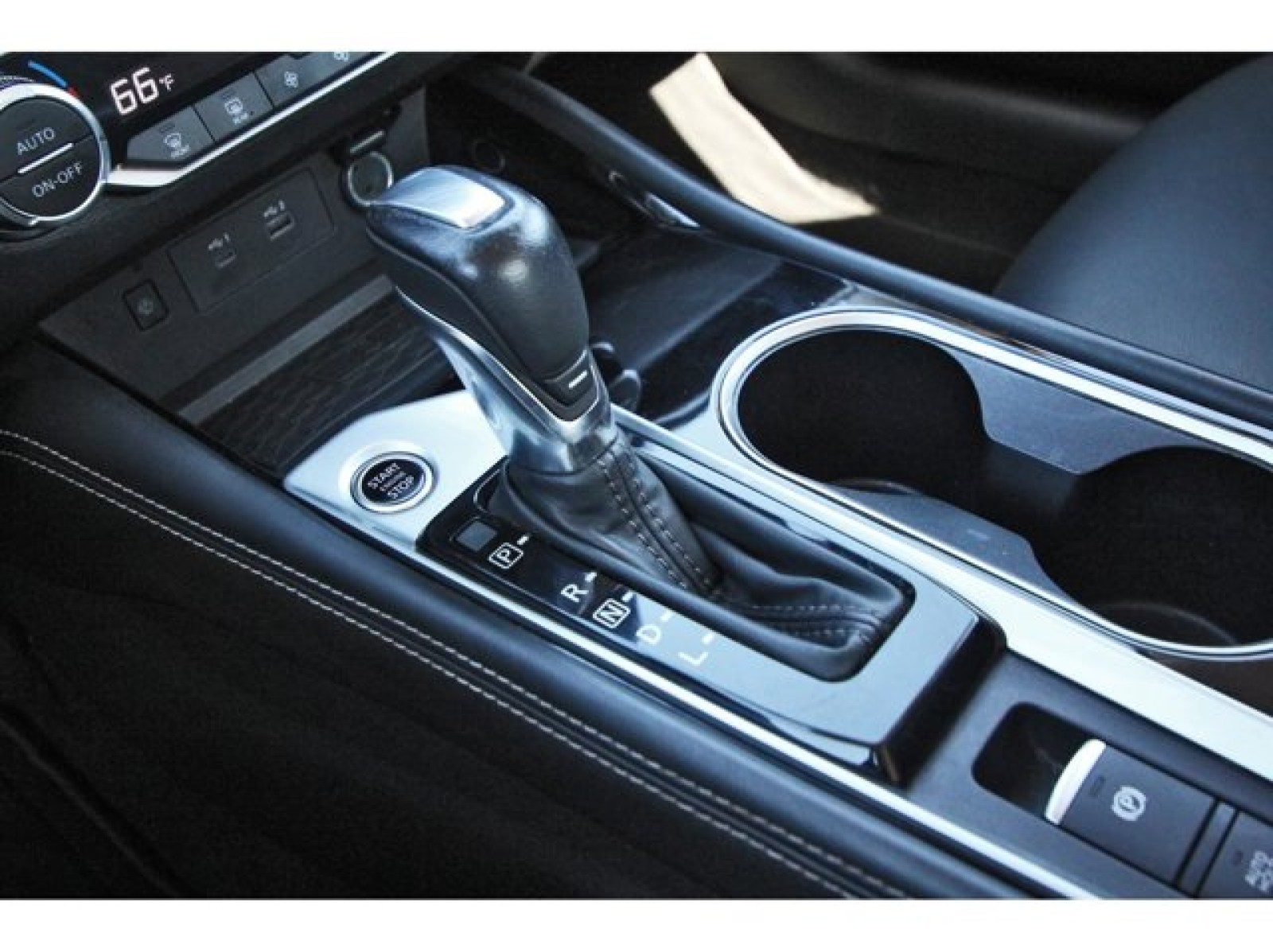 2023 Nissan Altima 2.5 SL  at Robbins Nissan