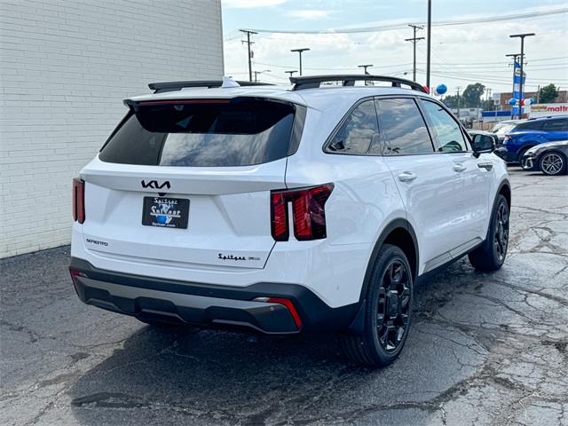 2025 Kia Sorento X-Line SX Prestige photo 4